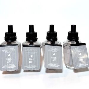 BOOK LOFT Wallflowers